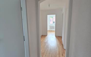 Apartment 4 rooms - image - 11