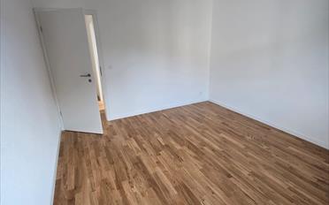 Apartment 4 rooms - image - 15