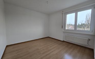 Apartment 4 rooms - image - 7