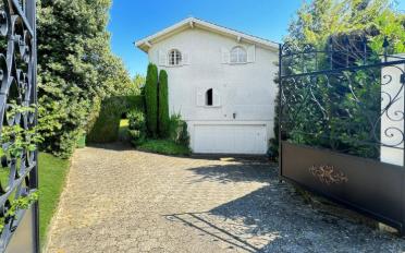 Einfamilienhaus 8.5 Zimmer - image - 2