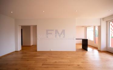 Apartment 5 rooms - image - 1