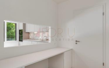 Apartment 4 rooms - image - 9
