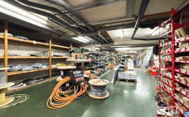 Commercial - image - 9