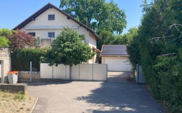 Einfamilienhaus 7.5 Zimmer - image - 1