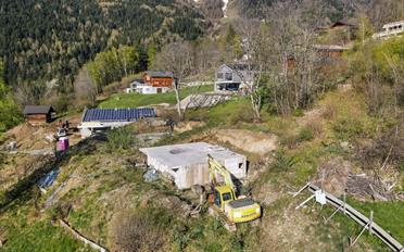 Building land - image - 10