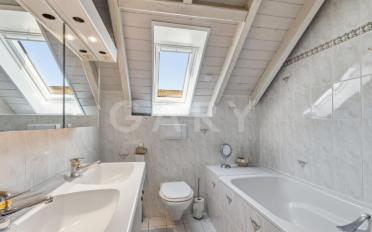 Maison contiguë 7 pièces - image - 11