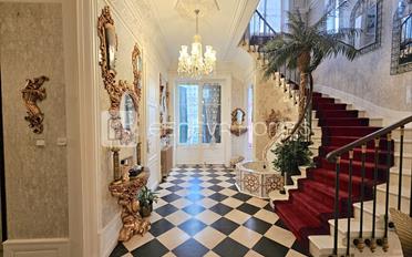 Single house 20 rooms - image - 2