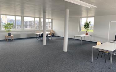 Office - image - 4