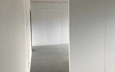 Office - image - 4