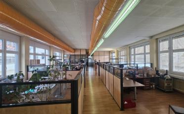 Office - image - 1
