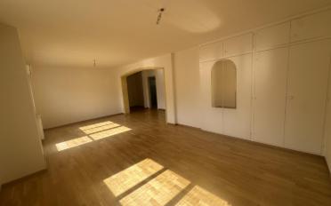Apartment 4 rooms - image - 3