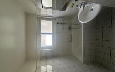 Apartment 4 rooms - image - 5
