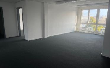 Office - image - 6