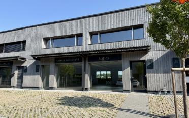 Office - image - 1