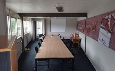 Bureau - image - 1
