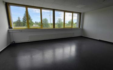 Commercial - image - 11