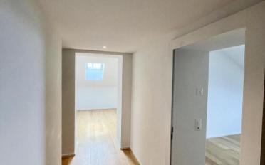 Dachwohnung 2 Zimmer - image - 8