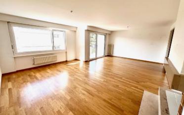 Apartment 4 rooms - image - 2