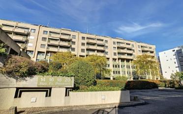 Bureau - image - 1