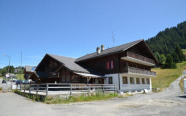 Hotel - image - 9