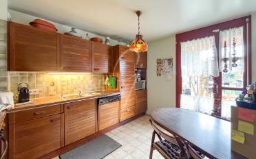 Bifamiliar house 6 rooms - image - 9