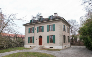 Single house 11 rooms - image - 1