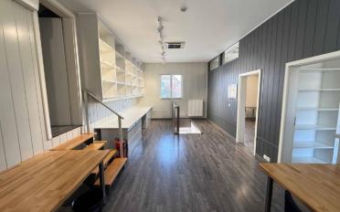 Office - image - 10