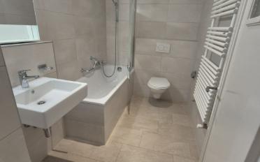 Apartment 4 rooms - image - 9