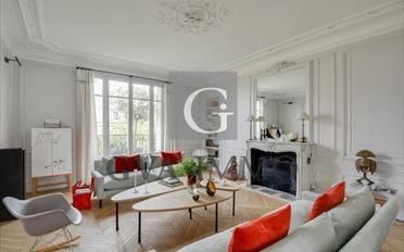 Apartment 9 rooms - image - 1