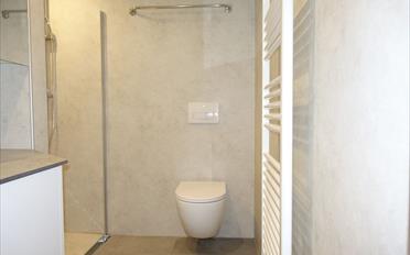 Immeuble résidentiel 12 pièces - image - 8