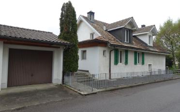 Einfamilienhaus 10.5 Zimmer - image - 2