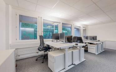 Office - image - 5