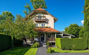 Villa 7.5 Zimmer - image - 1