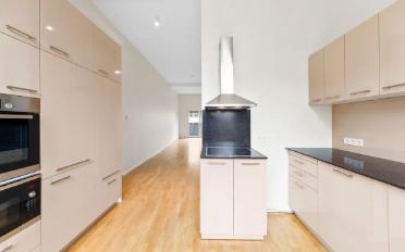 Apartment 4 rooms - image - 9
