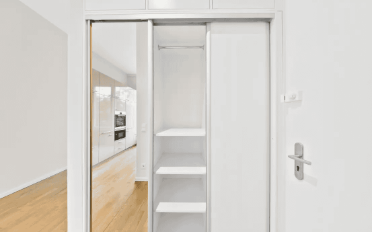 Apartment 4 rooms - image - 3