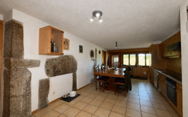 Farm house 8 rooms - image - 12