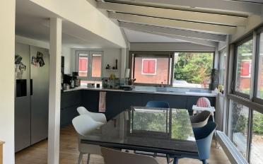 Villa - image - 1