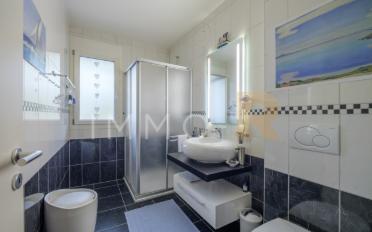 Terrace flat - image - 4