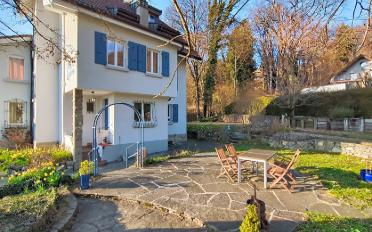 Villa - image - 1