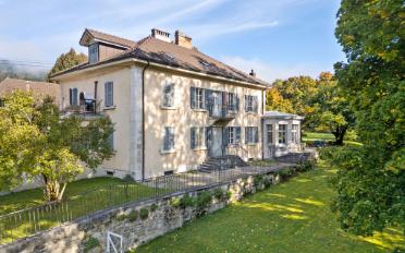 Maison 16 pièces - image - 1