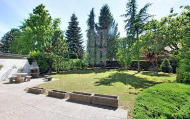 Single house 8 rooms - image - 4