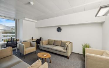 Bureau - image - 18