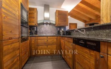 Attic flat 6 rooms - image - 3