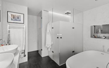Apartment 5 rooms - image - 9