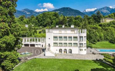 Single house 20 rooms - image - 2