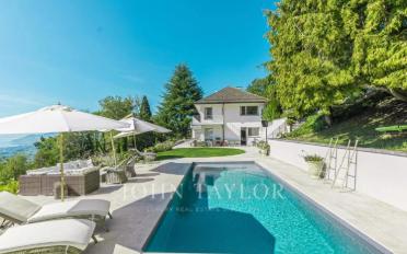 Villa 7.5 pièces - image - 1