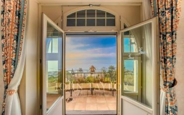 Villa - image - 4