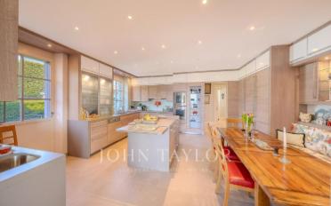 Villa 10 Zimmer - image - 12
