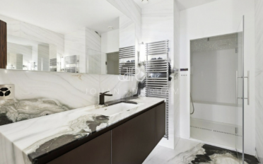 Terrace flat 8 rooms - image - 6