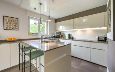Villa - image - 7